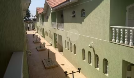 Condomínio com 3 quartos à venda em Vila Santos - SP