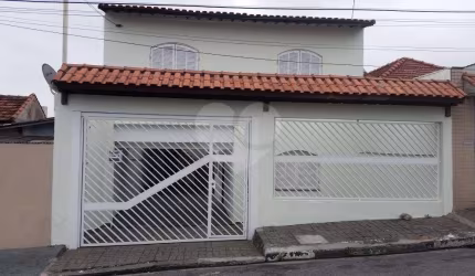 Sobrado com 4 quartos à venda em Vila Leonor - SP
