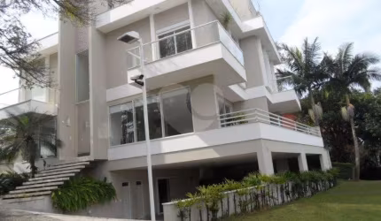 Condomínio com 4 quartos à venda em Vila Irmãos Arnoni - SP