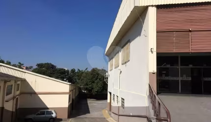 Prédio inteiro à venda ou para locação em Vila Jaraguá - SP