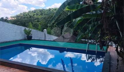 Casa térrea com 4 quartos à venda em Horto Florestal - SP