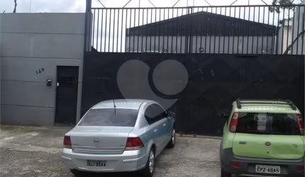 Prédio inteiro à venda em Vila Amália (zona Norte) - SP