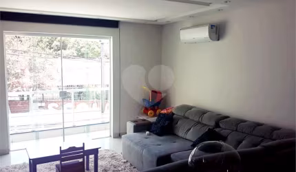 Casa com 3 quartos à venda em Imirim - SP