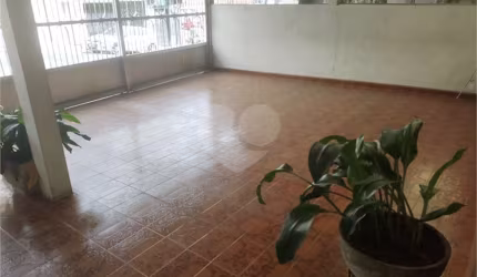 Sobrado com 3 quartos à venda em Chora Menino - SP