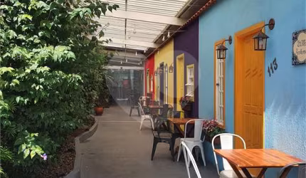 Prédio inteiro à venda em Santana - SP