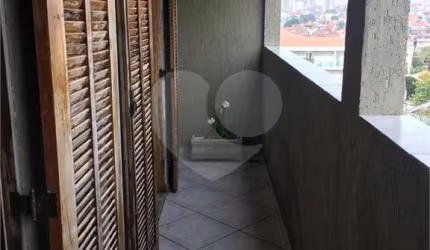 Sobrado com 3 quartos à venda em Vila Nivi - SP