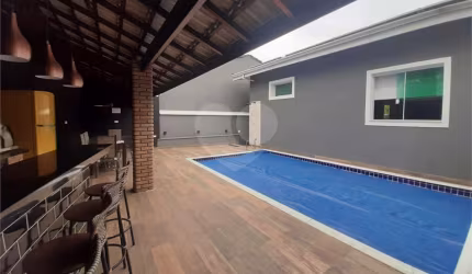 Sobrado com 4 quartos à venda em Jardim Franca - SP