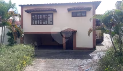 Sobrado com 3 quartos à venda em Chora Menino - SP