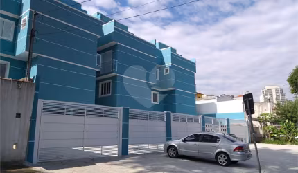 Condomínio com 2 quartos à venda em Vila Gustavo - SP