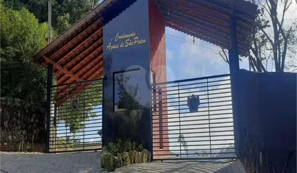 Condomínio com 2 quartos à venda em Mato Dentro - SP
