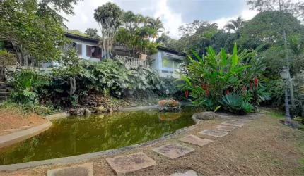 Casa com 6 quartos à venda em Roseira - SP