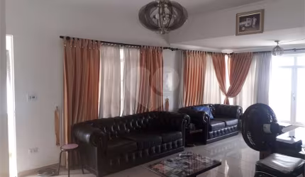 Casa com 4 quartos à venda em Santana - SP