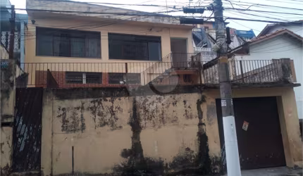 Sobrado com 4 quartos à venda em Vila Irmãos Arnoni - SP