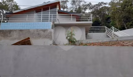 Casa com 3 quartos à venda em Roseira - SP