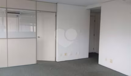 Salas à venda ou para locação em Pinheiros - SP