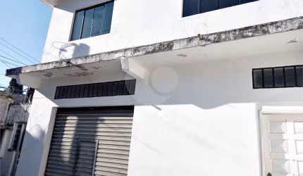 Sobrado à venda ou para locação em Vila Dorna - SP