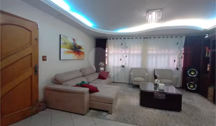 Sobrado com 4 quartos à venda em Jardim Guapira - SP