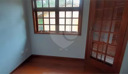 Sobrado com 4 quartos à venda em Roseira - SP