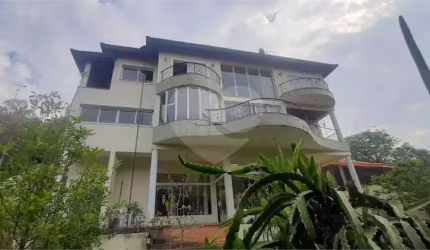 Condomínio com 3 quartos à venda em Caraguatá - SP