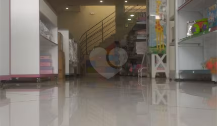 Prédio inteiro à venda ou para locação em Jaçanã - SP