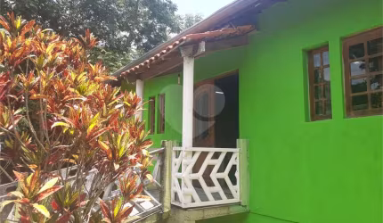 Sobrado com 3 quartos à venda em Capoavinha - SP
