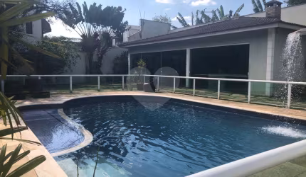 Sobrado com 4 quartos à venda em Jardim Leonor Mendes De Barros - SP