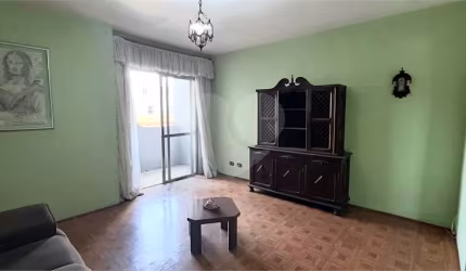 Apartamento com 3 quartos à venda em Carandiru - SP