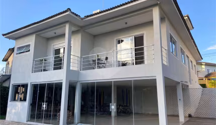 Casa com 3 quartos à venda em Centro - SP