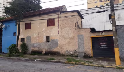 Prédio inteiro à venda em Santa Teresinha - SP