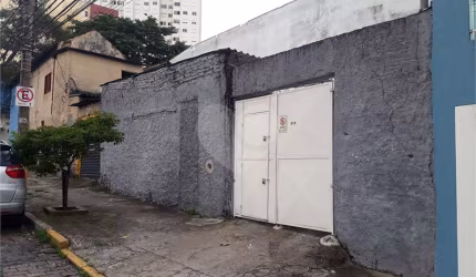 Prédio inteiro à venda em Santa Teresinha - SP