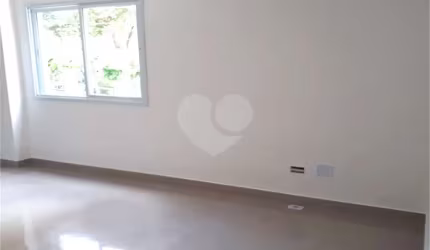 Condomínio com 2 quartos à venda em Santana - SP
