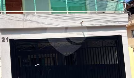 Sobrado com 6 quartos à venda em Jardim Denise - SP