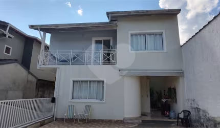 Casa com 5 quartos à venda em Capoavinha - SP