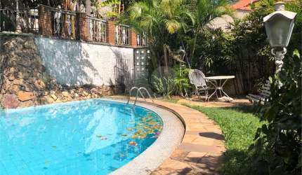 Sobrado com 5 quartos à venda em Jardim São Bento - SP