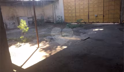Galpão à venda em Cidade Líder - SP