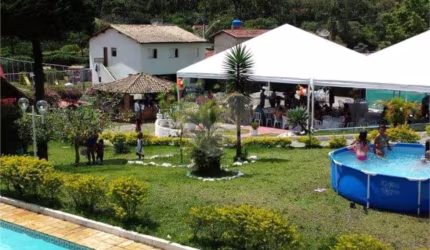 Casa térrea com 5 quartos à venda em Roseira - SP