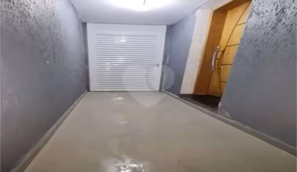Sobrado com 3 quartos à venda em Vila Mazzei - SP