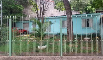 Casa térrea com 3 quartos à venda em Imirim - SP