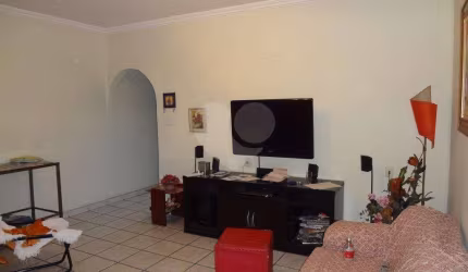 Casa térrea com 3 quartos à venda em Limão - SP