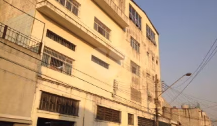 Prédio inteiro à venda em Parque Peruche - SP