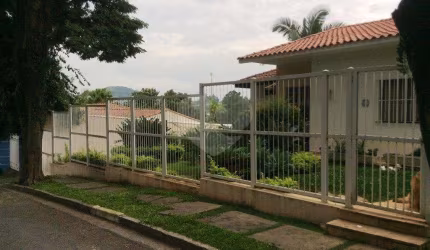 Casa térrea com 4 quartos à venda ou para locação em Vila Albertina - SP