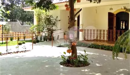 Sobrado com 6 quartos à venda em Jardim Peri - SP