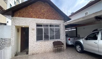 Casa térrea com 3 quartos à venda em Santa Teresinha - SP