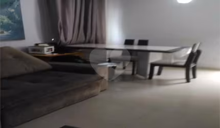 Condomínio com 3 quartos à venda em Jaraguá - SP