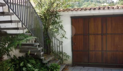 Sobrado com 3 quartos à venda em Horto Florestal - SP