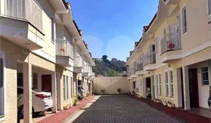 Condomínio com 3 quartos à venda em Jardim Virginia Bianca - SP
