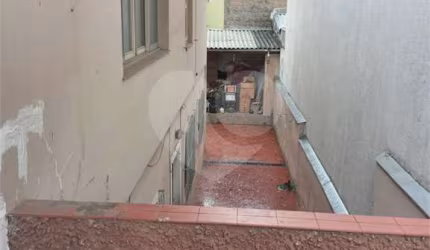 Casa térrea com 4 quartos à venda em Vila Baruel - SP