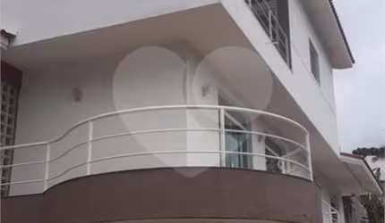Sobrado com 4 quartos à venda em Jardim Ibiratiba - SP