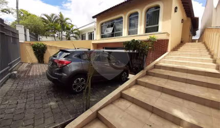 Casa térrea com 4 quartos à venda em Jardim Franca - SP