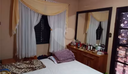 Sobrado com 3 quartos à venda em Chora Menino - SP